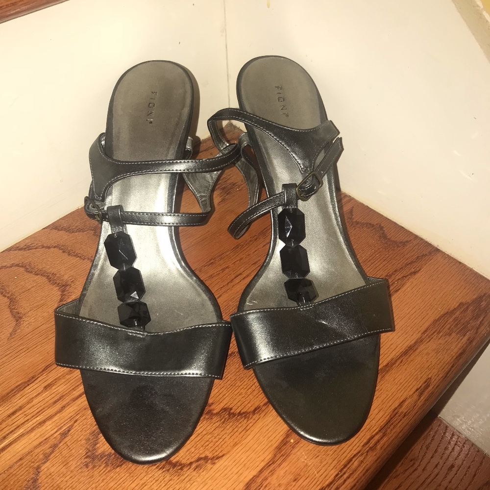 FIONI Heels